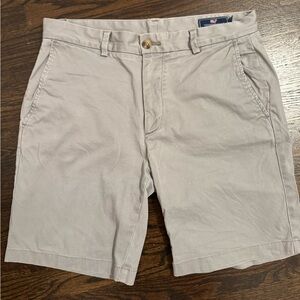 Men’s Gray Vineyard Vines Shorts Size 31